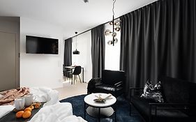 Sky Hotel City Apartments